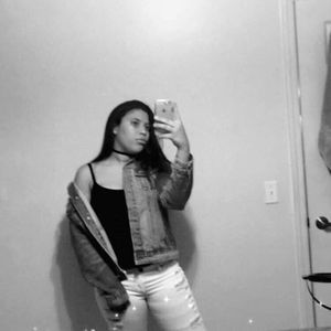 Meet your Posher, Gabriela